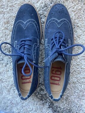 NWOT 1901 Navy Suede Brogue Wingtip Oxfords